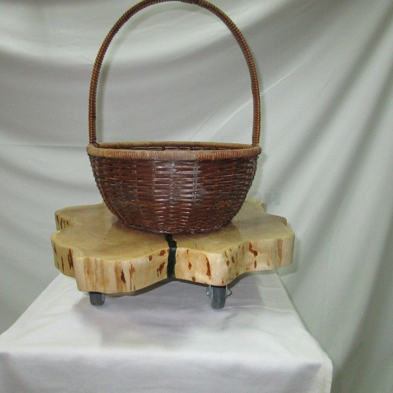 Оригинальная мобильная подставка