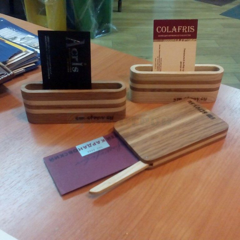 Подставка для письменных принадлежностей