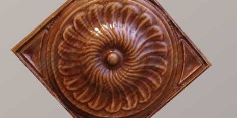 Резная розетка 5-001