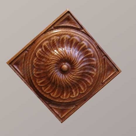 Резная розетка 5-001