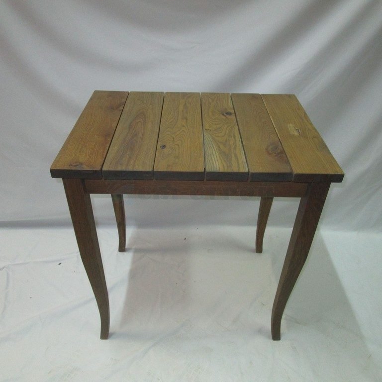 Стол в стиле Ретро