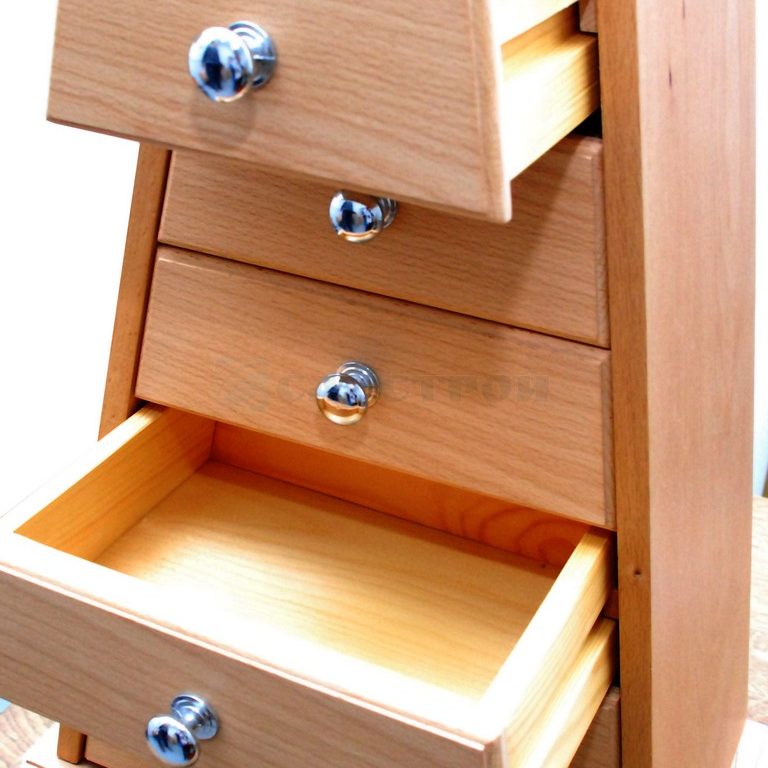 Пирамида для мелочей из дерева