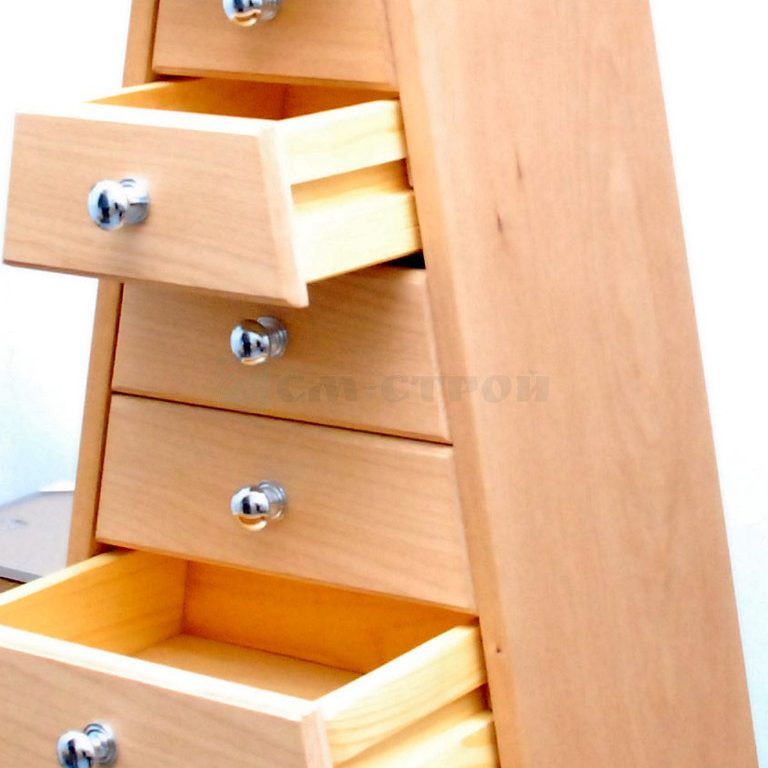 Пирамида для мелочей из дерева